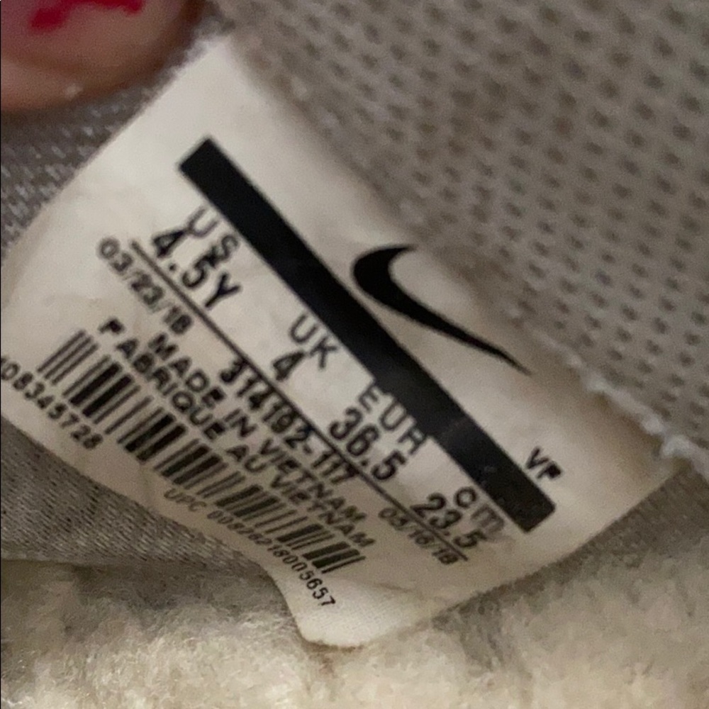 Af1 - Picture 3 of 4